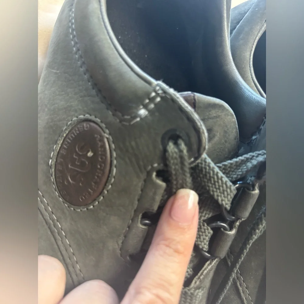SAS Tuff Mens Size 11.5M Sneaker Olive Green Gray Suede Sole Tripad Comfort Shoe